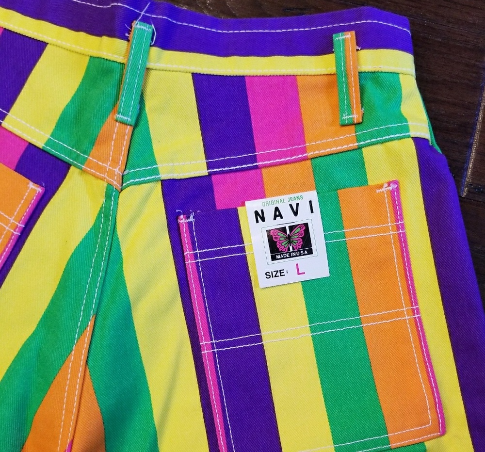 Candy striped walking shorts - Picture 3 of 7